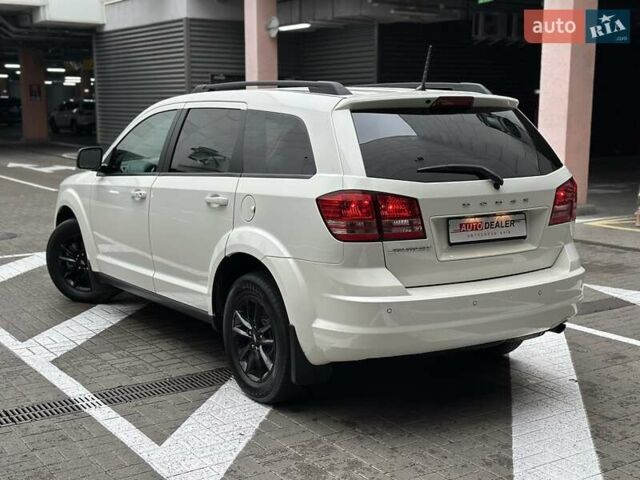 Додж Джорни 2020 в Киеве на Automoto.ua Белый Додж Джорни, объемом двигателя 2.4 л и пробегом 86 тыс. км за 15500 $, фото 1 на Automoto.ua
