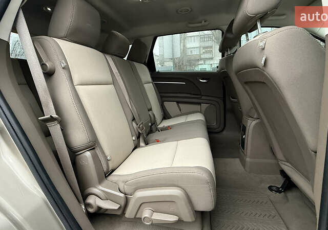 Бежевый Додж Джорни, объемом двигателя 1.97 л и пробегом 154 тыс. км за 8500 $, фото 28 на Automoto.ua