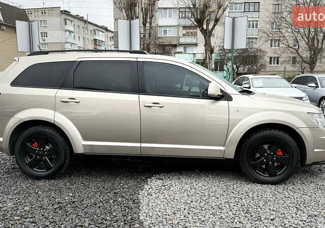 Бежевый Додж Джорни, объемом двигателя 1.97 л и пробегом 154 тыс. км за 8500 $, фото 13 на Automoto.ua