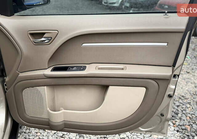 Бежевый Додж Джорни, объемом двигателя 1.97 л и пробегом 154 тыс. км за 8500 $, фото 30 на Automoto.ua