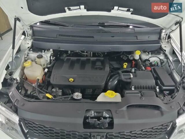 Бежевий Додж Джорні, об'ємом двигуна 2.36 л та пробігом 48 тис. км за 13500 $, фото 14 на Automoto.ua