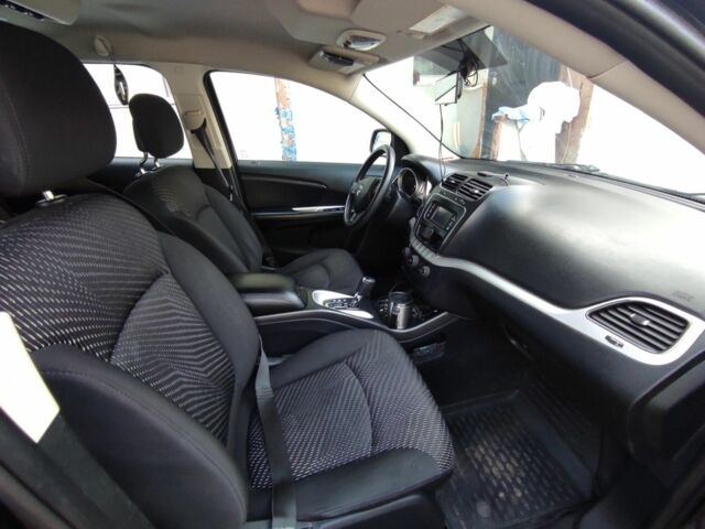 Черный Додж Джорни, объемом двигателя 2.4 л и пробегом 270 тыс. км за 9500 $, фото 3 на Automoto.ua