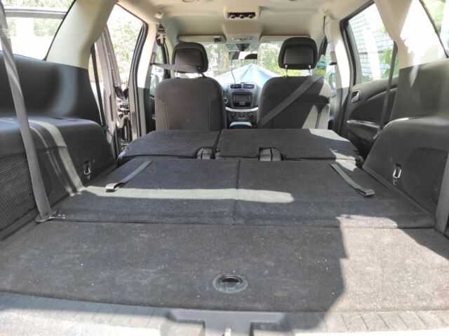 Черный Додж Джорни, объемом двигателя 2.4 л и пробегом 270 тыс. км за 9500 $, фото 6 на Automoto.ua