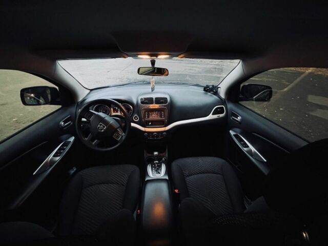 Чорний Додж Джорні, об'ємом двигуна 2.4 л та пробігом 105 тис. км за 11500 $, фото 3 на Automoto.ua