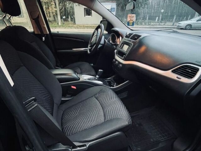 Чорний Додж Джорні, об'ємом двигуна 2.4 л та пробігом 105 тис. км за 11500 $, фото 2 на Automoto.ua