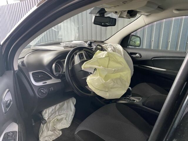 Черный Додж Джорни, объемом двигателя 0 л и пробегом 218 тыс. км за 6000 $, фото 3 на Automoto.ua