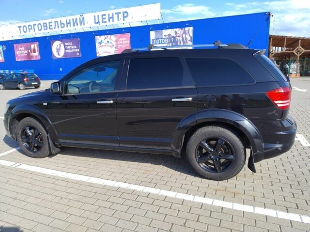 Черный Додж Джорни, объемом двигателя 2 л и пробегом 250 тыс. км за 8500 $, фото 7 на Automoto.ua