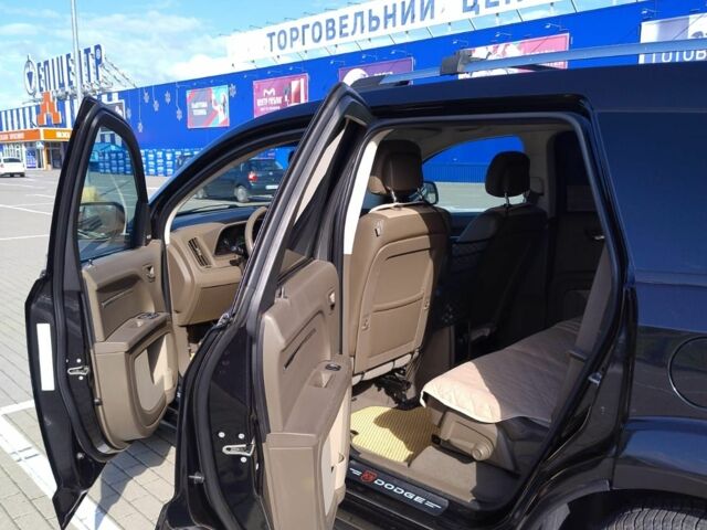 Черный Додж Джорни, объемом двигателя 2 л и пробегом 250 тыс. км за 8500 $, фото 1 на Automoto.ua