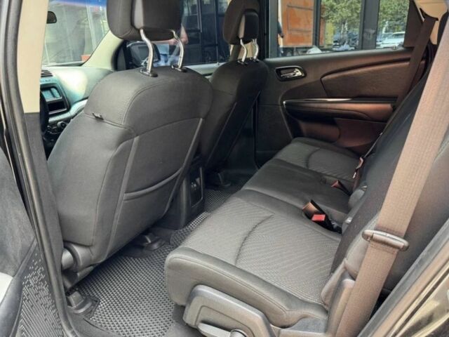 Черный Додж Джорни, объемом двигателя 2.4 л и пробегом 310 тыс. км за 9700 $, фото 11 на Automoto.ua