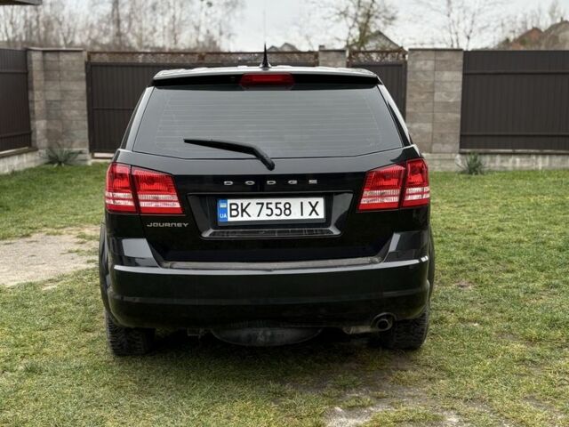 Черный Додж Джорни, объемом двигателя 2.4 л и пробегом 310 тыс. км за 9700 $, фото 4 на Automoto.ua