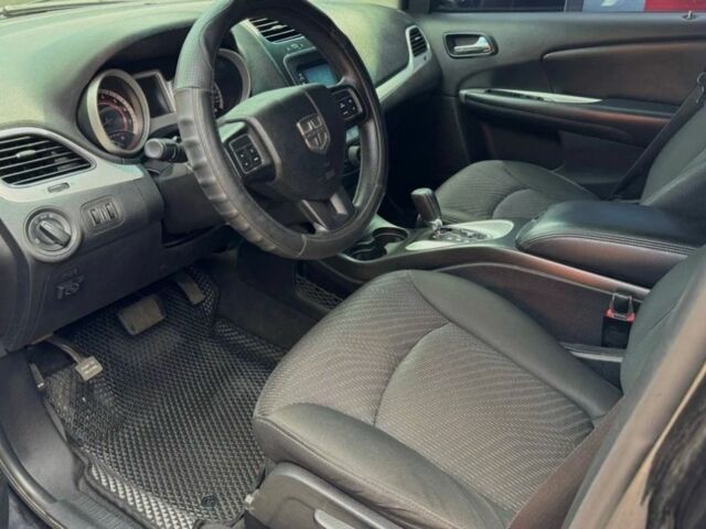 Черный Додж Джорни, объемом двигателя 2.4 л и пробегом 310 тыс. км за 9700 $, фото 8 на Automoto.ua