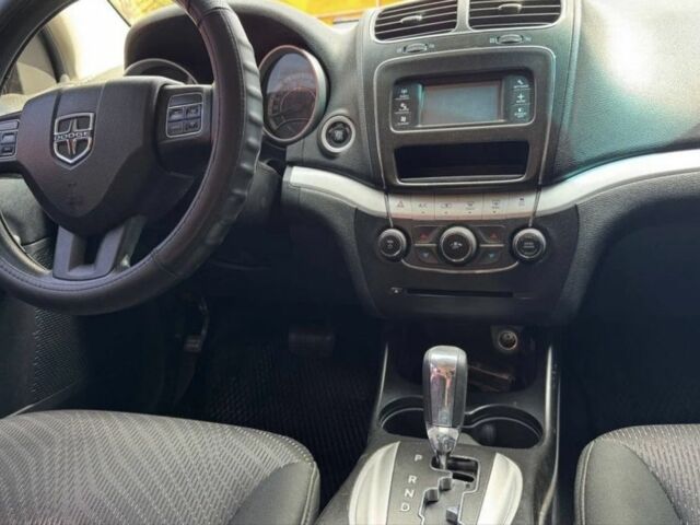 Черный Додж Джорни, объемом двигателя 2.4 л и пробегом 310 тыс. км за 9700 $, фото 10 на Automoto.ua