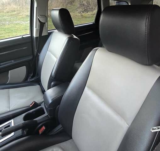 Чорний Додж Джорні, об'ємом двигуна 1.97 л та пробігом 262 тис. км за 7500 $, фото 6 на Automoto.ua