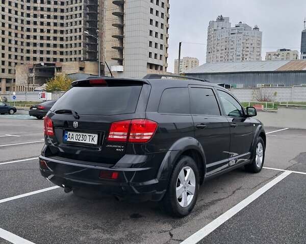 Черный Додж Джорни, объемом двигателя 2.74 л и пробегом 230 тыс. км за 6700 $, фото 7 на Automoto.ua