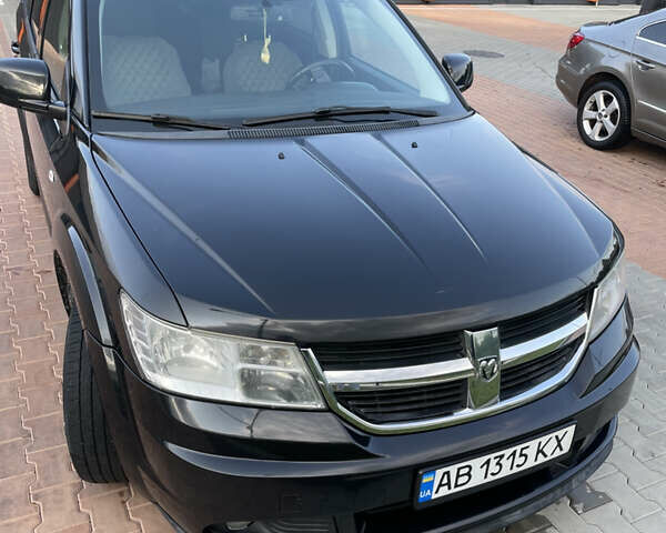 Черный Додж Джорни, объемом двигателя 2 л и пробегом 250 тыс. км за 10300 $, фото 4 на Automoto.ua
