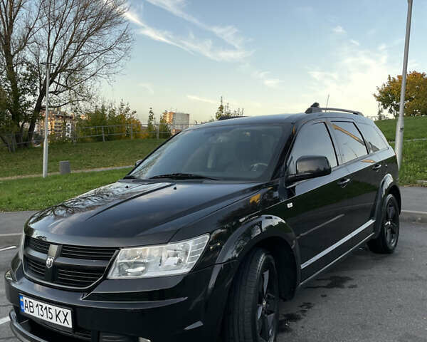 Черный Додж Джорни, объемом двигателя 2 л и пробегом 256 тыс. км за 9800 $, фото 1 на Automoto.ua