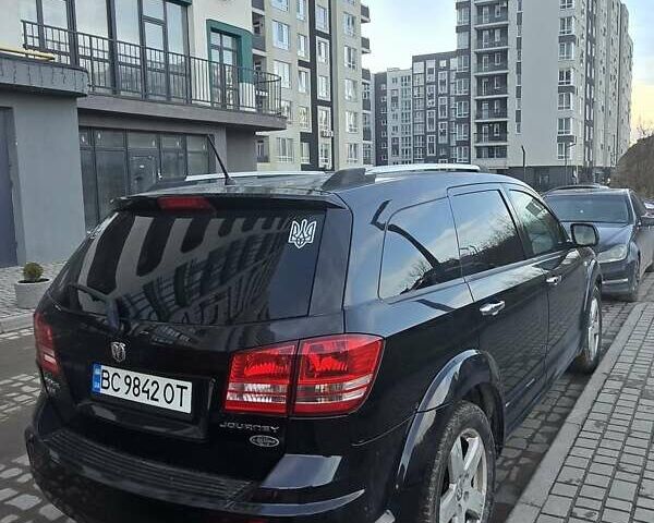 Чорний Додж Джорні, об'ємом двигуна 1.97 л та пробігом 262 тис. км за 7500 $, фото 2 на Automoto.ua