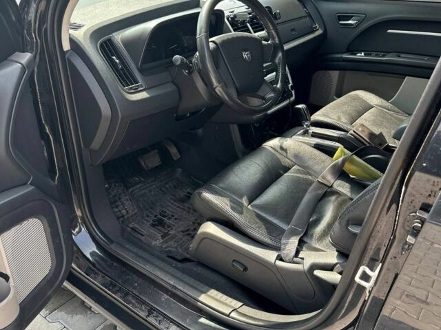 Чорний Додж Джорні, об'ємом двигуна 2 л та пробігом 210 тис. км за 8600 $, фото 4 на Automoto.ua