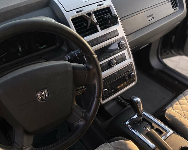 Черный Додж Джорни, объемом двигателя 2 л и пробегом 256 тыс. км за 9800 $, фото 20 на Automoto.ua