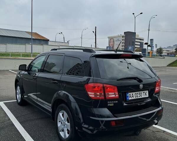 Черный Додж Джорни, объемом двигателя 2.74 л и пробегом 230 тыс. км за 6700 $, фото 3 на Automoto.ua