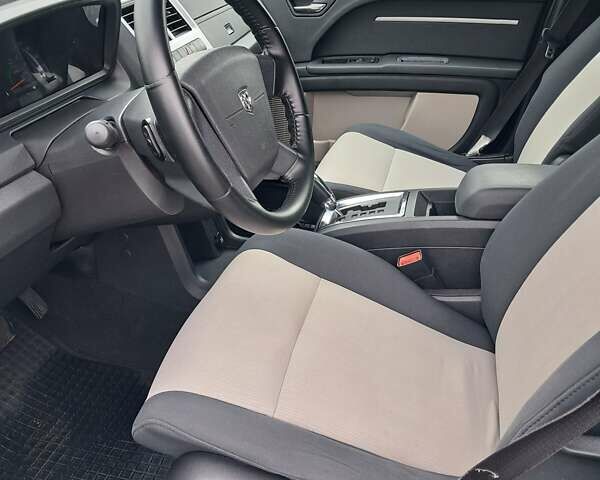 Черный Додж Джорни, объемом двигателя 2.74 л и пробегом 230 тыс. км за 6700 $, фото 22 на Automoto.ua