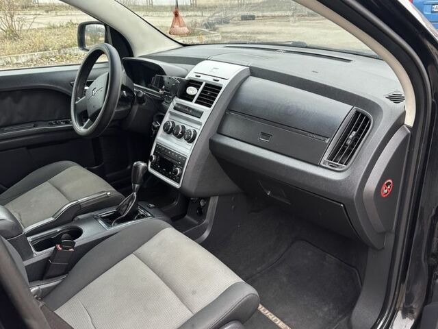 Черный Додж Джорни, объемом двигателя 0 л и пробегом 200 тыс. км за 5000 $, фото 7 на Automoto.ua