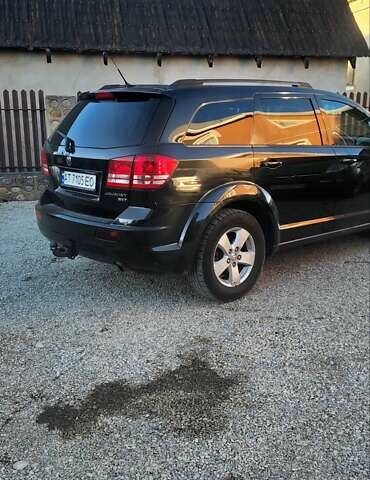 Черный Додж Джорни, объемом двигателя 1.97 л и пробегом 302 тыс. км за 7400 $, фото 2 на Automoto.ua