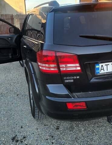 Черный Додж Джорни, объемом двигателя 1.97 л и пробегом 302 тыс. км за 7400 $, фото 3 на Automoto.ua