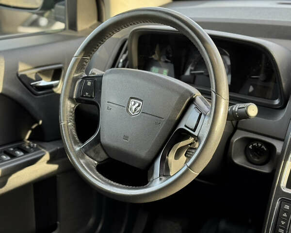 Черный Додж Джорни, объемом двигателя 1.97 л и пробегом 300 тыс. км за 7700 $, фото 29 на Automoto.ua