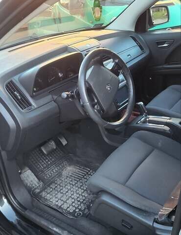 Черный Додж Джорни, объемом двигателя 1.97 л и пробегом 302 тыс. км за 7400 $, фото 4 на Automoto.ua