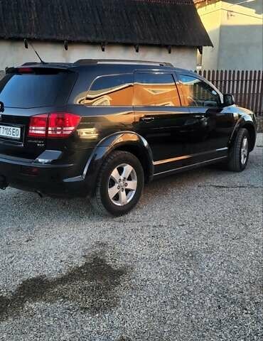 Черный Додж Джорни, объемом двигателя 1.97 л и пробегом 302 тыс. км за 7400 $, фото 1 на Automoto.ua