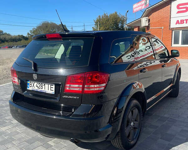 Чорний Додж Джорні, об'ємом двигуна 2.4 л та пробігом 208 тис. км за 6700 $, фото 3 на Automoto.ua