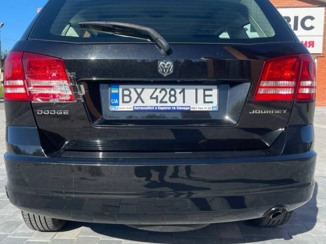 Черный Додж Джорни, объемом двигателя 2.4 л и пробегом 210 тыс. км за 7500 $, фото 4 на Automoto.ua
