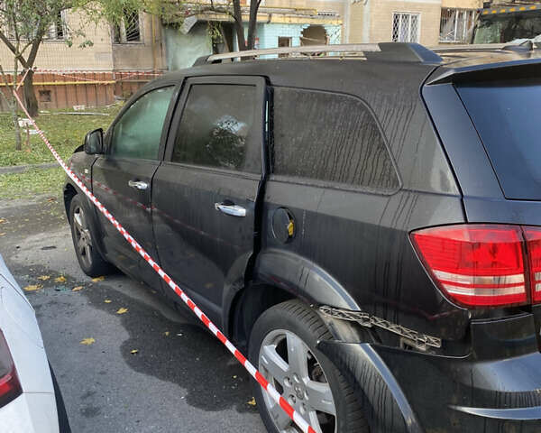 Черный Додж Джорни, объемом двигателя 2.74 л и пробегом 198 тыс. км за 7000 $, фото 2 на Automoto.ua