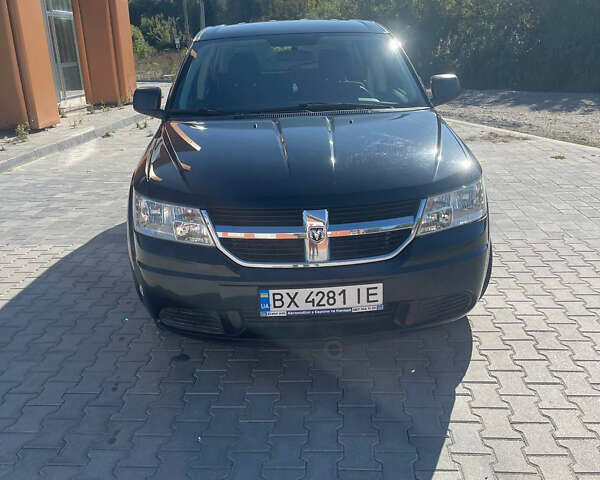 Чорний Додж Джорні, об'ємом двигуна 2.4 л та пробігом 208 тис. км за 6700 $, фото 1 на Automoto.ua