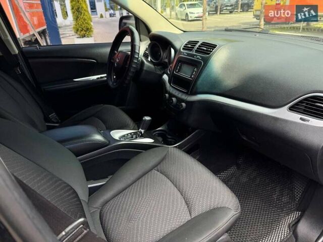 Черный Додж Джорни, объемом двигателя 2.4 л и пробегом 305 тыс. км за 8700 $, фото 18 на Automoto.ua