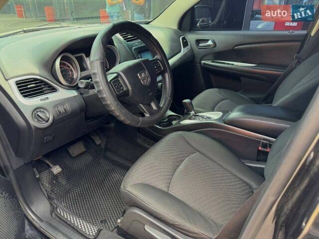 Черный Додж Джорни, объемом двигателя 2.4 л и пробегом 305 тыс. км за 8700 $, фото 12 на Automoto.ua