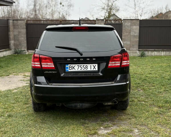 Чорний Додж Джорні, об'ємом двигуна 2.36 л та пробігом 310 тис. км за 9000 $, фото 4 на Automoto.ua