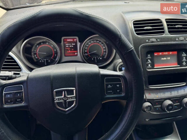 Чорний Додж Джорні, об'ємом двигуна 2.36 л та пробігом 310 тис. км за 9000 $, фото 8 на Automoto.ua