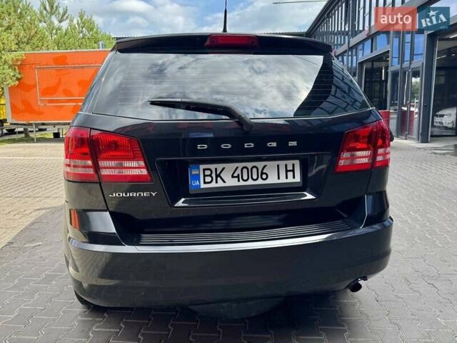 Черный Додж Джорни, объемом двигателя 2.4 л и пробегом 305 тыс. км за 8700 $, фото 3 на Automoto.ua