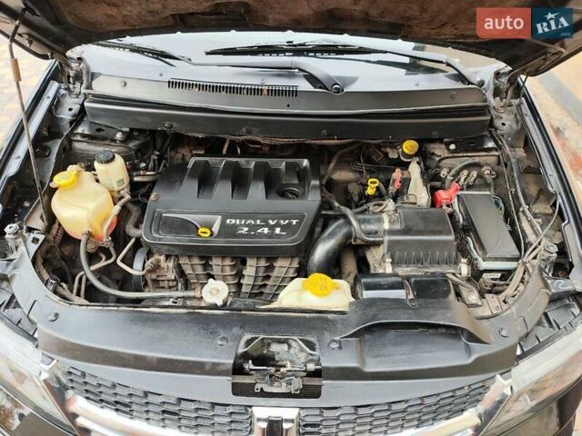 Додж Джорни 2012 в Харькове на Automoto.ua Черный Додж Джорни, объемом двигателя 2.36 л и пробегом 290 тыс. км за 9500 $, фото 19 на Automoto.ua