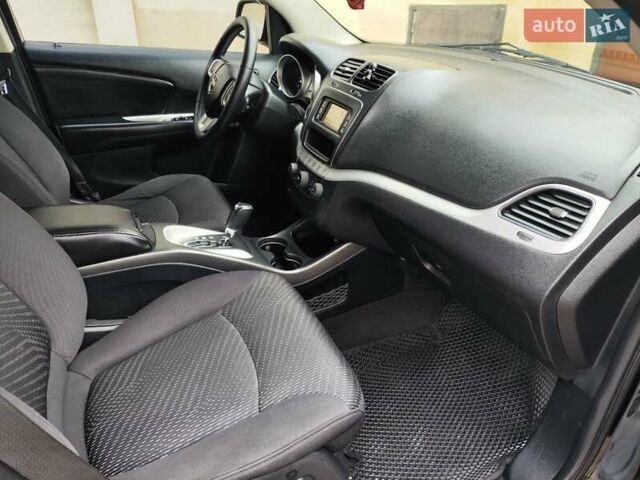 Додж Джорни 2012 в Харькове на Automoto.ua Черный Додж Джорни, объемом двигателя 2.36 л и пробегом 290 тыс. км за 9500 $, фото 15 на Automoto.ua