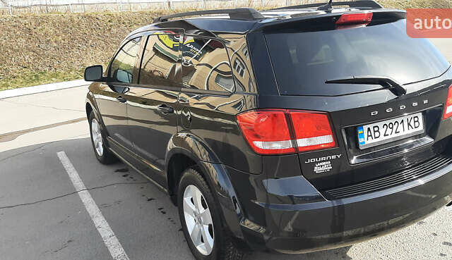 Черный Додж Джорни, объемом двигателя 2.4 л и пробегом 249 тыс. км за 9600 $, фото 8 на Automoto.ua