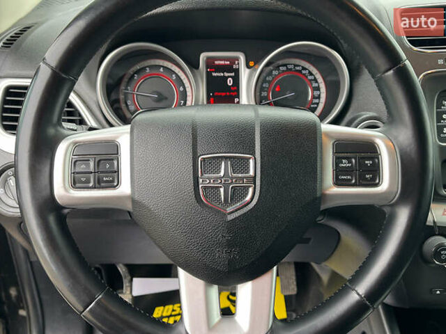 Чорний Додж Джорні, об'ємом двигуна 2.36 л та пробігом 157 тис. км за 9000 $, фото 11 на Automoto.ua