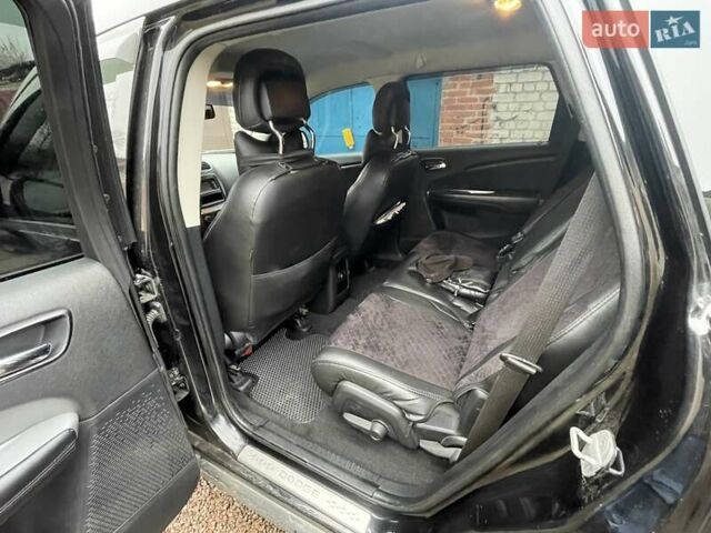 Чорний Додж Джорні, об'ємом двигуна 2.36 л та пробігом 315 тис. км за 10200 $, фото 11 на Automoto.ua