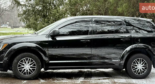 Черный Додж Джорни, объемом двигателя 2.36 л и пробегом 230 тыс. км за 9500 $, фото 8 на Automoto.ua