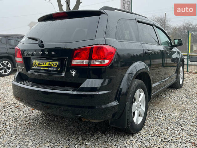 Чорний Додж Джорні, об'ємом двигуна 2.36 л та пробігом 157 тис. км за 9000 $, фото 4 на Automoto.ua