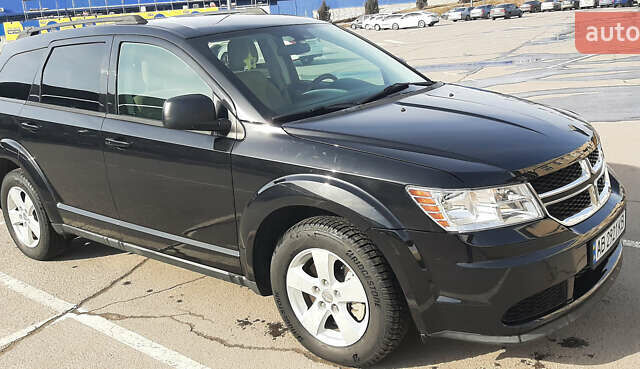Черный Додж Джорни, объемом двигателя 2.4 л и пробегом 249 тыс. км за 9600 $, фото 4 на Automoto.ua