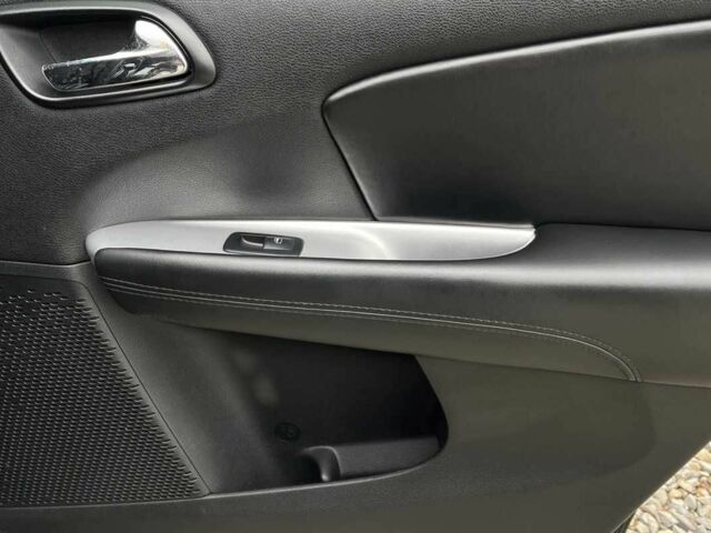 Чорний Додж Джорні, об'ємом двигуна 2.4 л та пробігом 157 тис. км за 9000 $, фото 20 на Automoto.ua