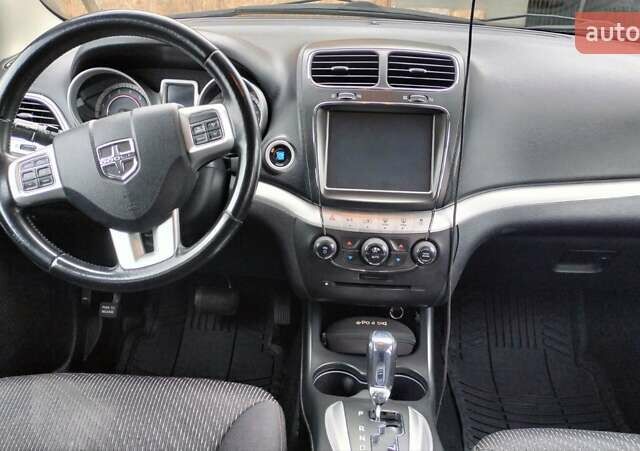 Чорний Додж Джорні, об'ємом двигуна 2.36 л та пробігом 148 тис. км за 8700 $, фото 3 на Automoto.ua